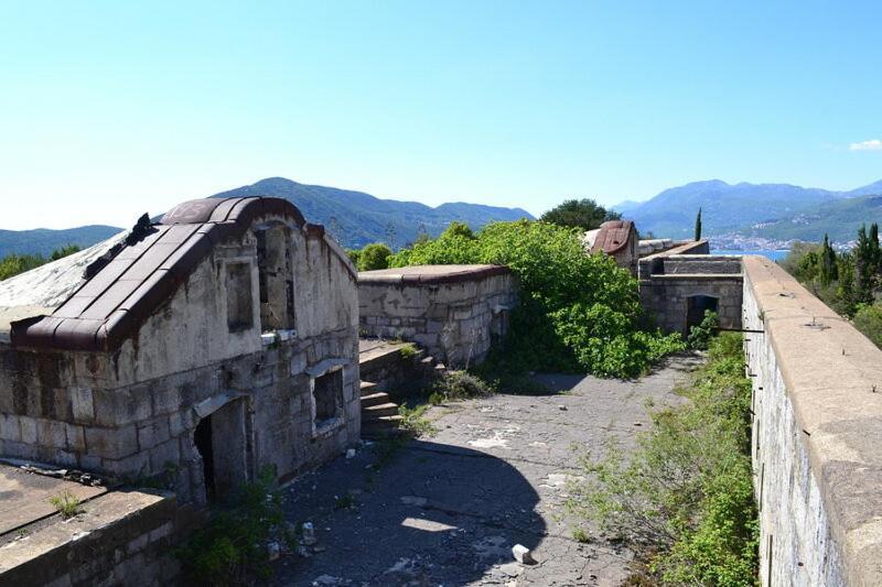 Glamping Peninsula Lustica Rose Villa Tivat Kültér fotó