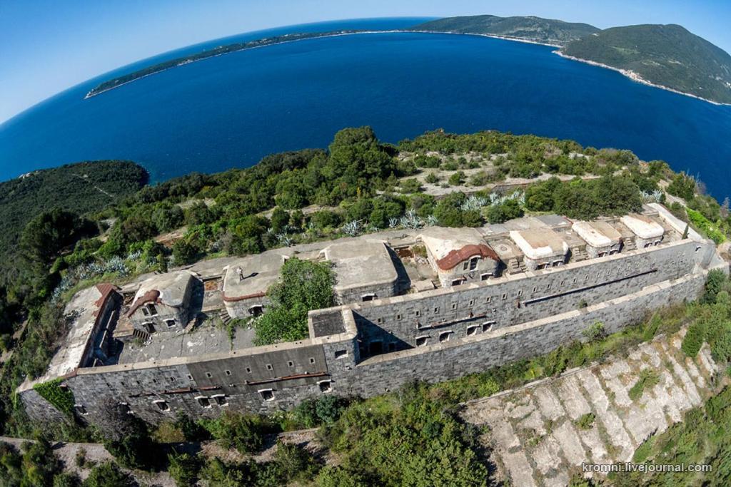 Glamping Peninsula Lustica Rose Villa Tivat Kültér fotó